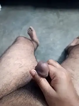 TrainedBend28 online show from 03-08-26, 06:11