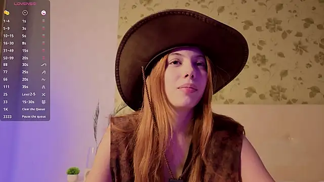 lilliaqueen online show from 11-01-25, 02:11