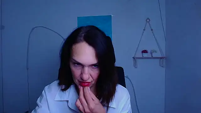 Rosie Rosee online show from 12-15-25, 12:11