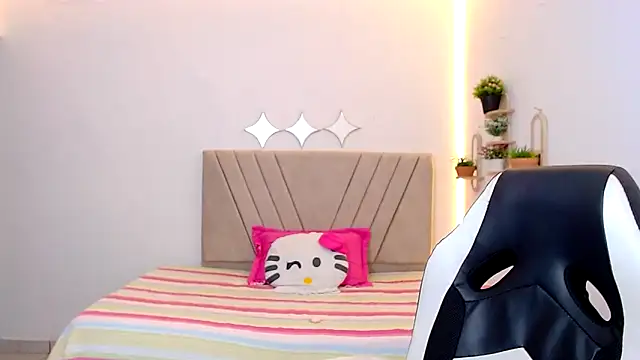 zara cute online show from 05-23-26, 12:15