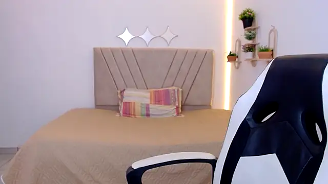 zara cute online show from 05-09-26, 12:08