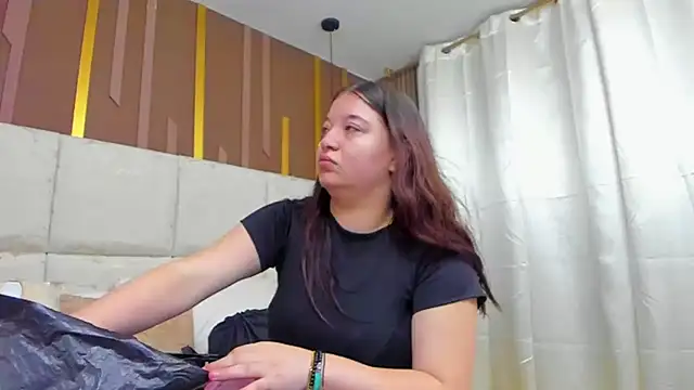 AmbarGills online show from 03-12-26, 12:53