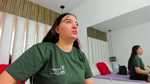 AmbarGills online show from 01-12-26, 12:56