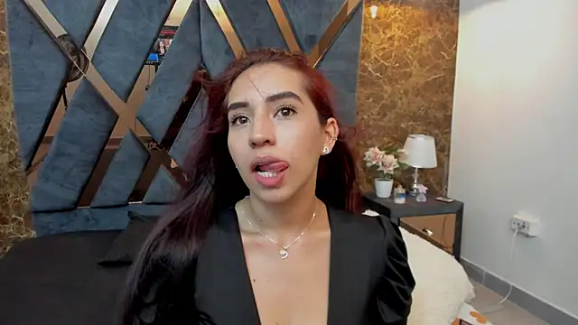 Vittoria Conti  online show from 01-17-26, 05:16