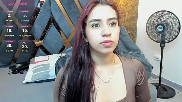 Snapshot of Vittoria_Conti_ chatting on 04-18-26, 05:15 Vittoria Conti online show from 04-18-26, 05:15