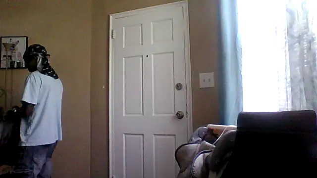 Snapshot of dezzidavill chatting on 07-13-26, 02:38 dezzidavill online show from 07-13-26, 02:38