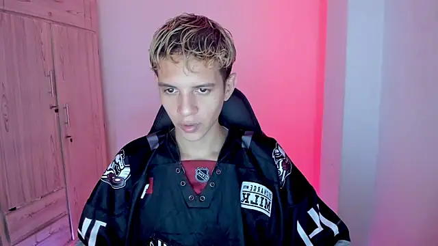 tylernova online show from 02-12-26, 03:06