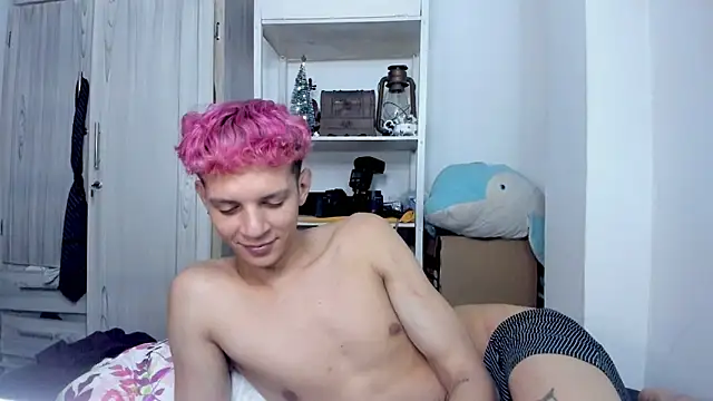 tylernova online show from 12-22-25, 04:34