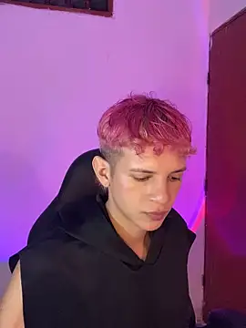 tylernova online show from 11-18-25, 03:43