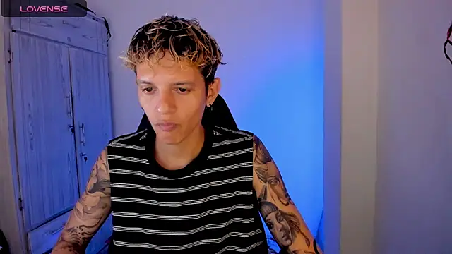 tylernova online show from 04-12-26, 03:10