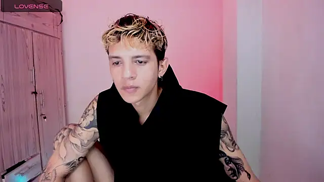 tylernova online show from 04-07-26, 03:30