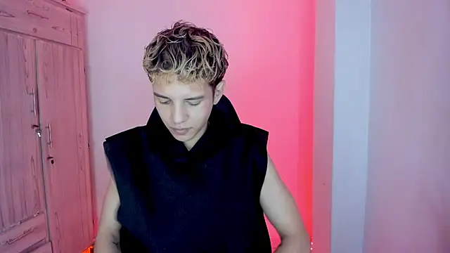 tylernova online show from 02-15-26, 04:02