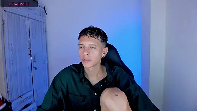 Snapshot of tylernova chatting on 04-19-26, 03:29 tylernova online show from 04-19-26, 03:29