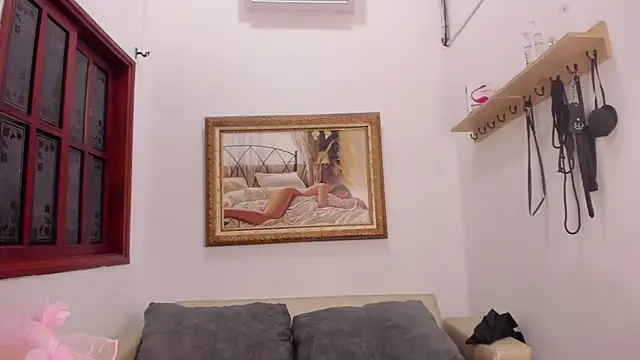 Snapshot of Gemaexotic_OS chatting on 10-17-25, 01:02 Gemaexotic OS online show from 10-17-25, 01:02
