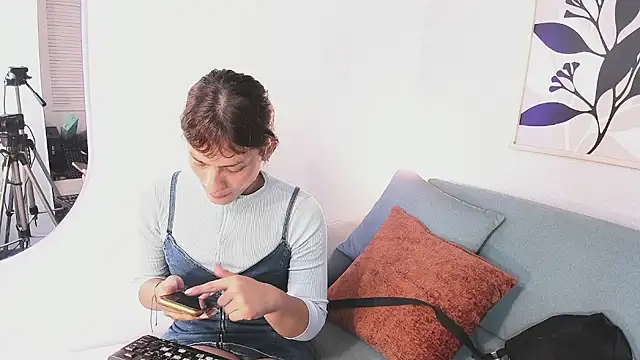 KassMonroe online show from 02-10-26, 08:08