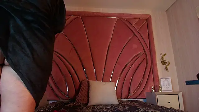Barbbara sweett online show from 05-11-26, 04:04