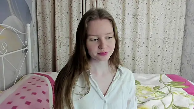 Snapshot of SunRinglein chatting on 03-01-26, 07:58 SunRinglein online show from 03-01-26, 07:58