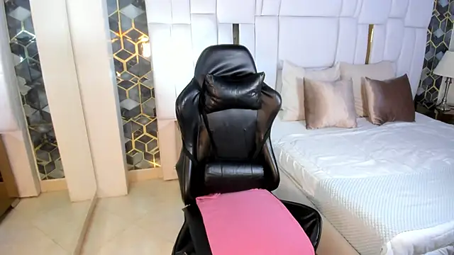 emily parks666 online show from 03-06-26, 10:05