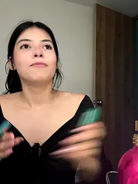 Snapshot of majo_gallego chatting on 12-20-25, 12:24 majo gallego online show from 12-20-25, 12:24