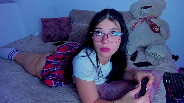 Snapshot of majo_gallego chatting on 11-25-25, 12:44 majo gallego online show from 11-25-25, 12:44