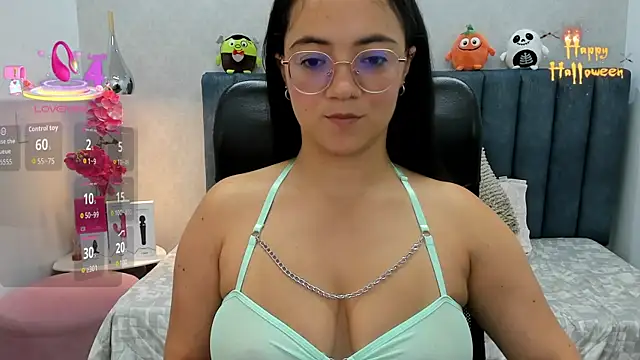 Sasha Grace online show from 10-10-25, 07:58