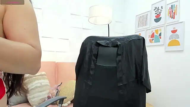 Sasha Grace online show from 05-12-26, 01:39