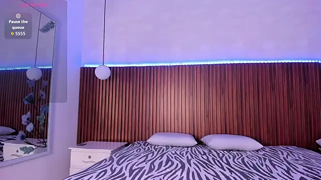 Foxy Kylie online show from 02-20-26, 08:00