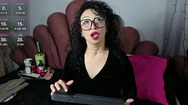 CHIARAJJONES online show from 01-09-26, 12:34