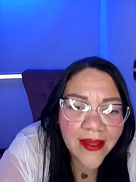 Snapshot of Dulcemaria_004 chatting on 10-21-25, 02:49 Dulcemaria 004 online show from 10-21-25, 02:49