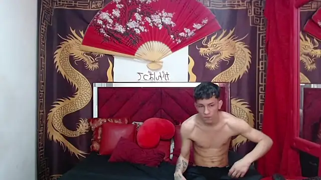 Snapshot of Pride_couple chatting on 03-02-26, 12:33 Pride couple online show from 03-02-26, 12:33