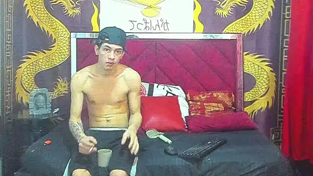 Snapshot of Pride_couple chatting on 02-03-26, 11:21 Pride couple online show from 02-03-26, 11:21