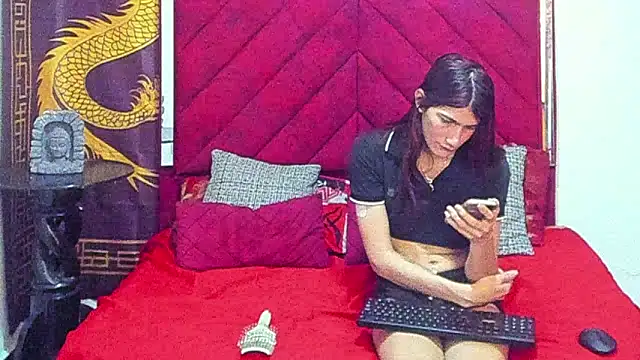 Pride couple online show from 01-08-26, 11:22