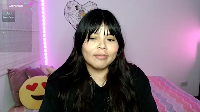 Snapshot of EllieMoonX chatting on 07-02-26, 03:23 EllieMoonX online show from 07-02-26, 03:23