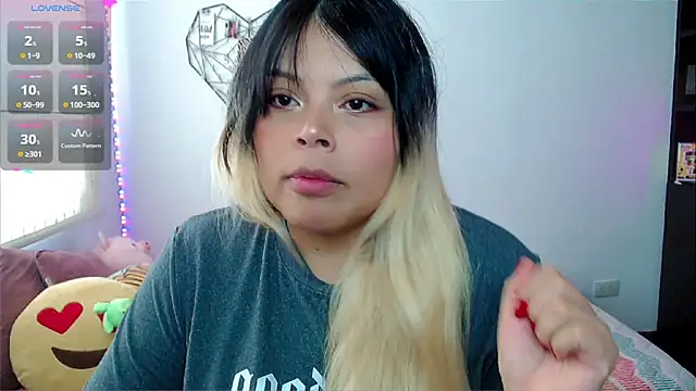 EllieMoonX online show from 04-23-26, 06:53