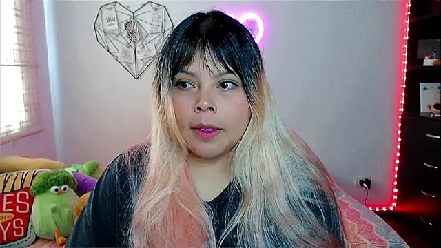 EllieMoonX online show from 02-13-26, 05:24