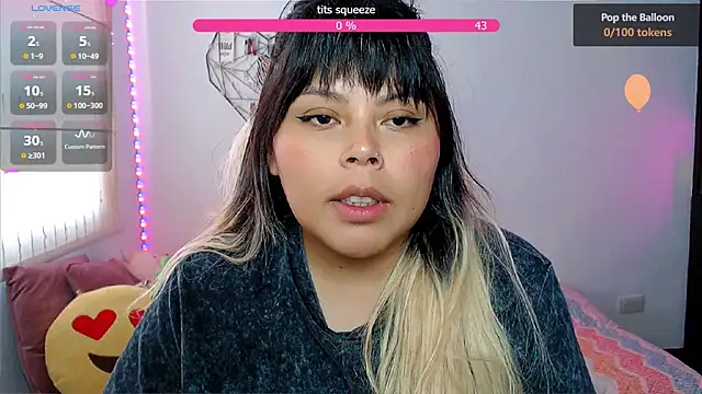 EllieMoonX online show from 05-06-26, 10:03