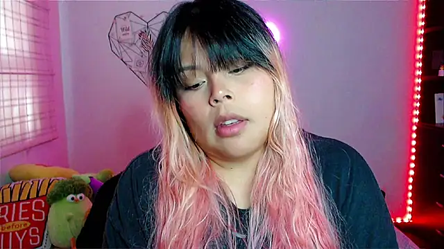 EllieMoonX online show from 02-01-26, 10:19