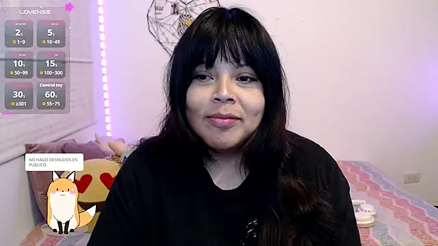 Snapshot of EllieMoonX chatting on 07-10-26, 11:38 EllieMoonX online show from 07-10-26, 11:38