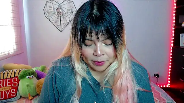 EllieMoonX online show from 02-11-26, 08:31