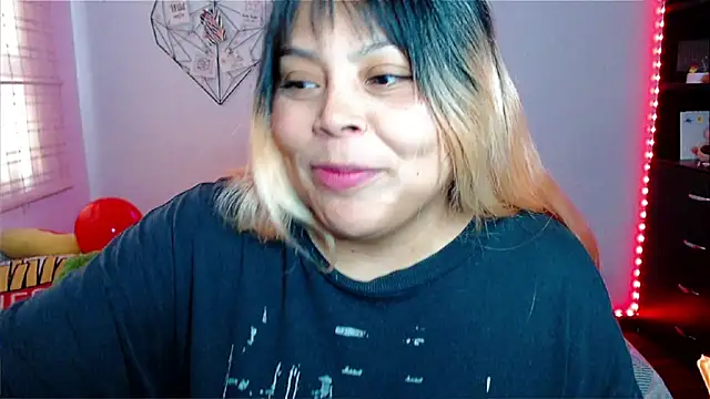 EllieMoonX online show from 02-14-26, 10:10