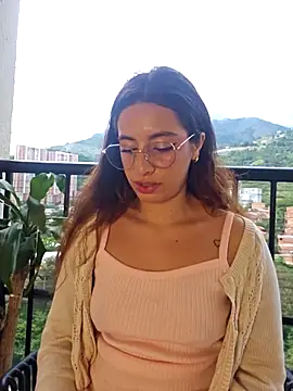 Meganthomson online show from 02-06-26, 10:06