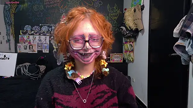 Snapshot of fay_abby chatting on 10-23-25, 02:43 fay abby online show from 10-23-25, 02:43