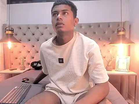 MorenitoDigno online show from 10-21-25, 07:24