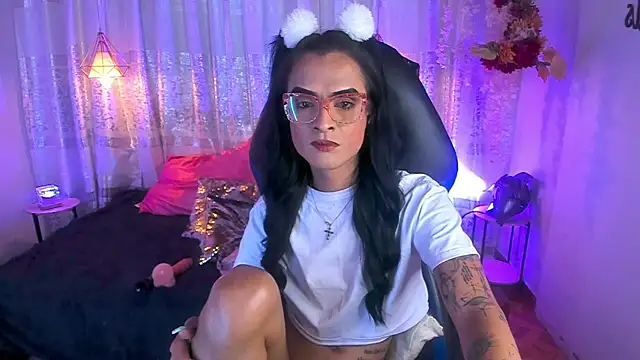 ZAMMIRA online show from 11-18-25, 01:36