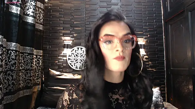 Snapshot of ZAMMIRA chatting on 10-17-25, 06:17 ZAMMIRA online show from 10-17-25, 06:17