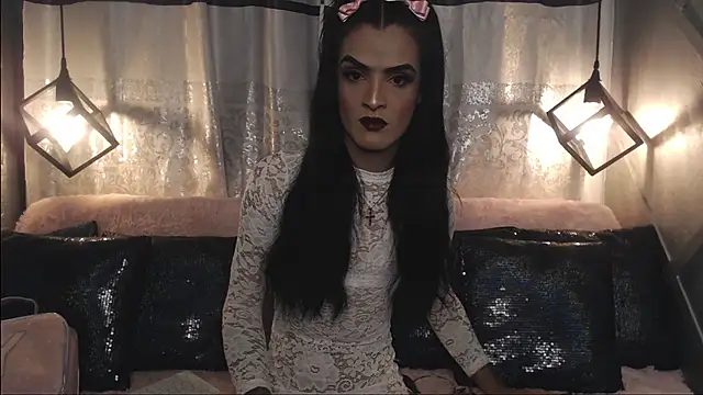 Snapshot of ZAMMIRA chatting on 10-21-25, 05:29 ZAMMIRA online show from 10-21-25, 05:29