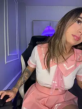 HoneyMollyX online show from 10-22-25, 12:59