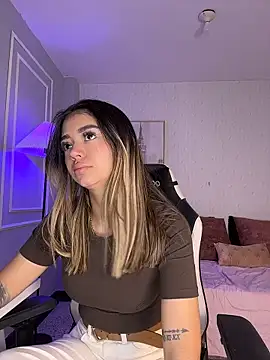 HoneyMollyX online show from 03-24-26, 01:00