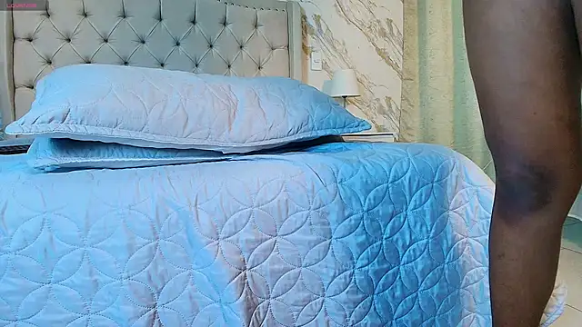 alexandralopez- online show from 11-18-25, 08:01