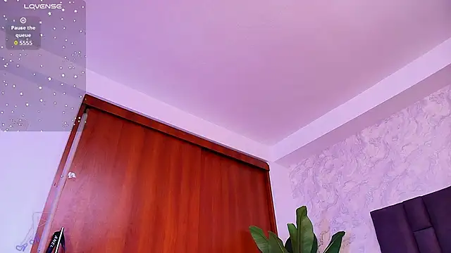 alexandralopez- online show from 11-26-25, 08:09